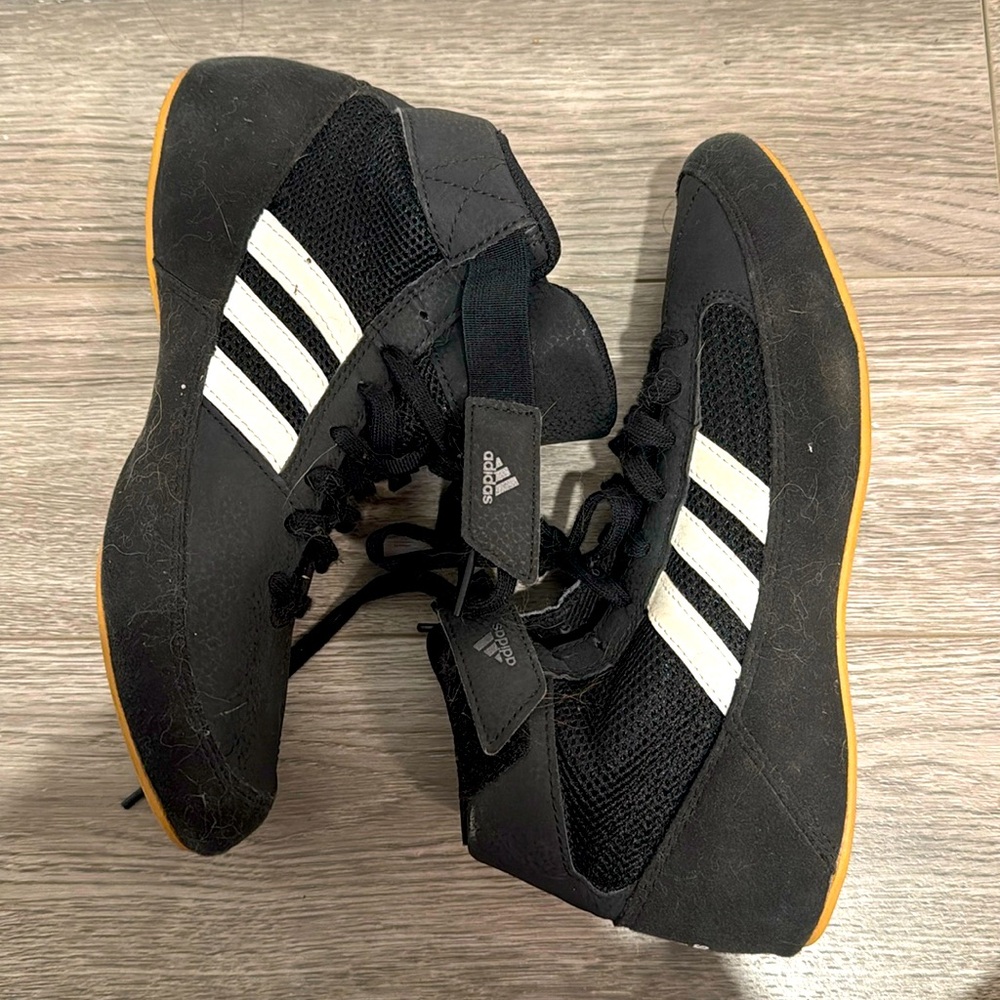 Adidas sports wrestling shoes / boots